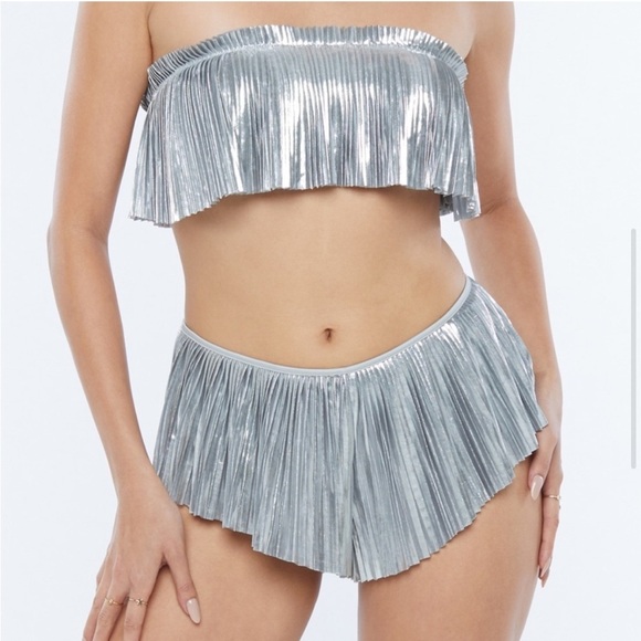 Savage X Fenty Pants - SAVAGE X FENTY Silver Pleated short set